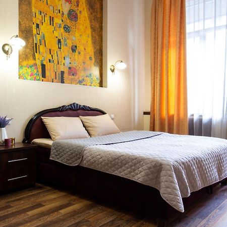 Royal Apartment On Pushkinskaya Kharkov Ngoại thất bức ảnh