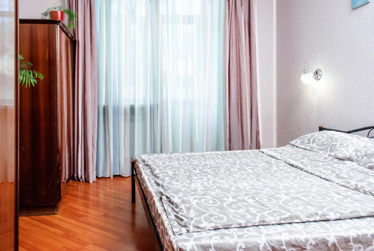 Royal Apartment On Pushkinskaya Kharkov Ngoại thất bức ảnh