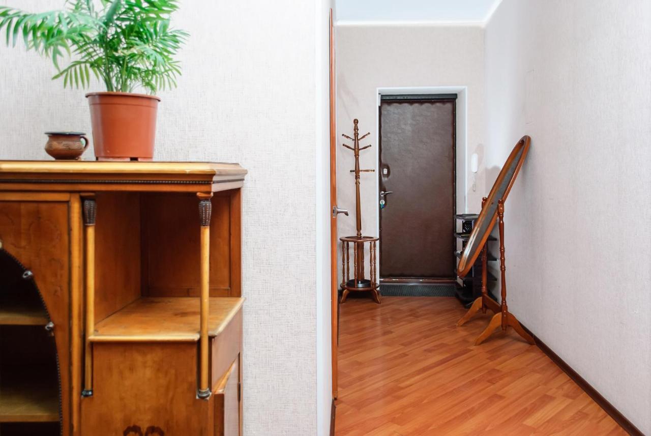 Royal Apartment On Pushkinskaya Kharkov Ngoại thất bức ảnh