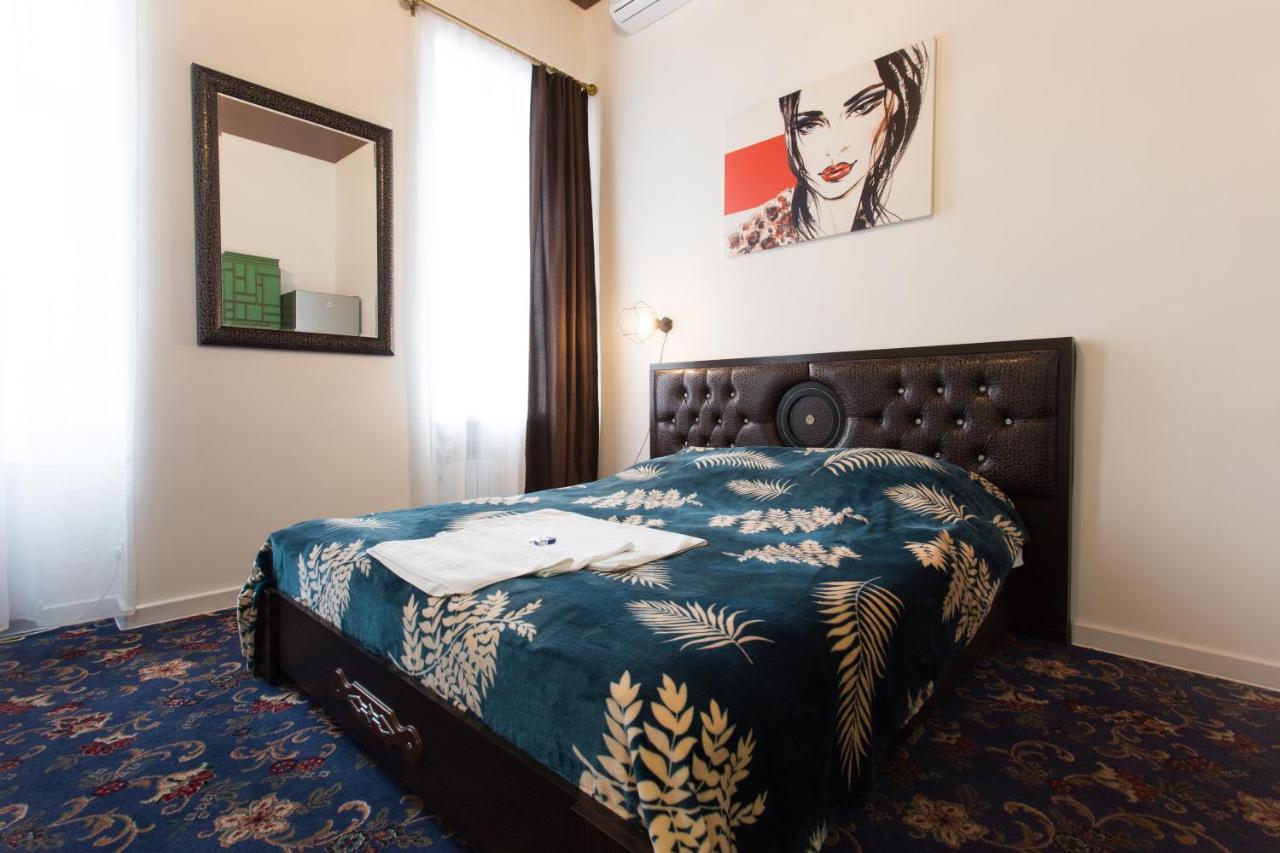 Royal Apartment On Pushkinskaya Kharkov Ngoại thất bức ảnh