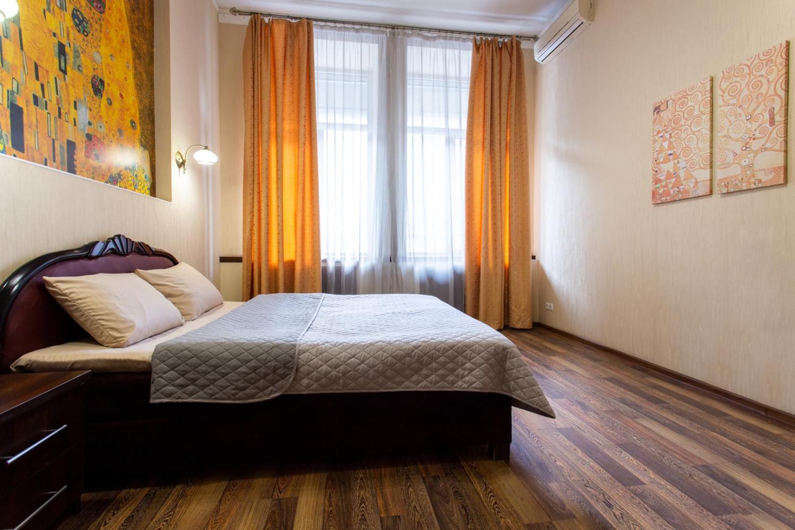 Royal Apartment On Pushkinskaya Kharkov Ngoại thất bức ảnh