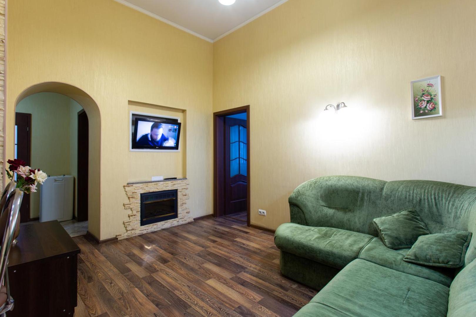 Royal Apartment On Pushkinskaya Kharkov Ngoại thất bức ảnh