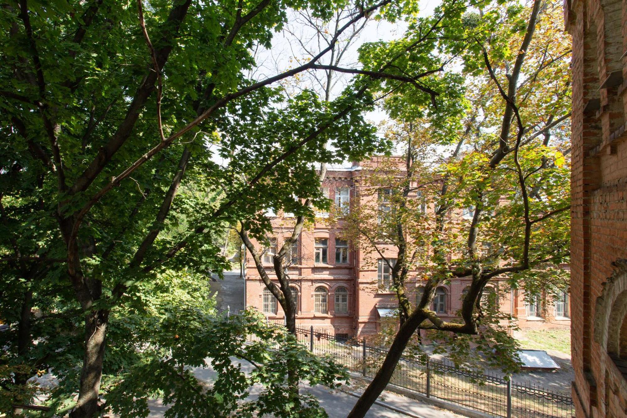 Royal Apartment On Pushkinskaya Kharkov Ngoại thất bức ảnh
