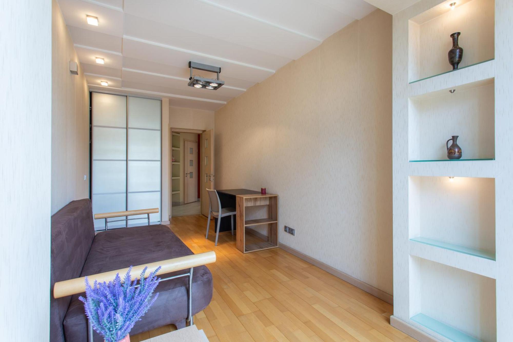 Royal Apartment On Pushkinskaya Kharkov Ngoại thất bức ảnh